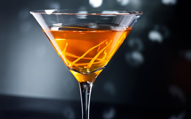 Σμόκι Μαρτίνι κοκτέιλ (Smoky Martini cocktail)