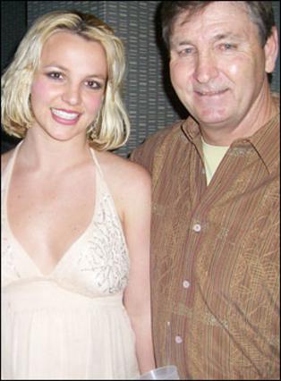 Η Μπρίντεϊ με τον πατέρα της Τζέιμι Σπίαρς.