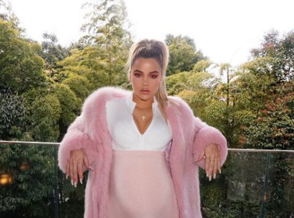 Khloe Kardashian: Αυτό είναι το φύλο του μωρού που περιμένει 