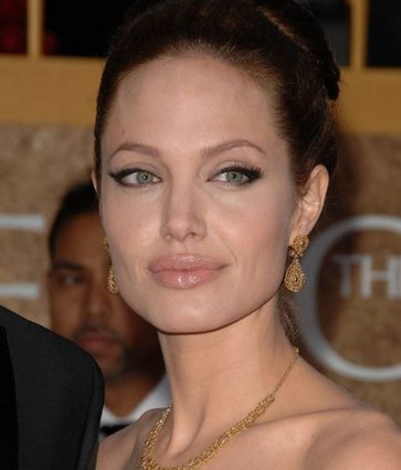 Angelina Jolie: Παντρεύεται για τέταρτη φορά;