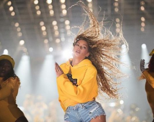 Beyonce: H εντυπωσιακή εμφάνιση στο Coachella 