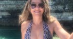 H Elizabeth Hurley και οι topless βουτιές στην Ελλάδα [video]