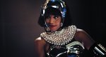 Whitney Houston: Μέχρι αύριο η δημοπρασία για το θρυλικό κοστούμι από το 