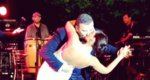 Αντώνης Ρέμος - Υβόννη Μπόσνιακ: Ο πρώτος χορός, το φιλί και η... εγκυμοσύνη! [video]