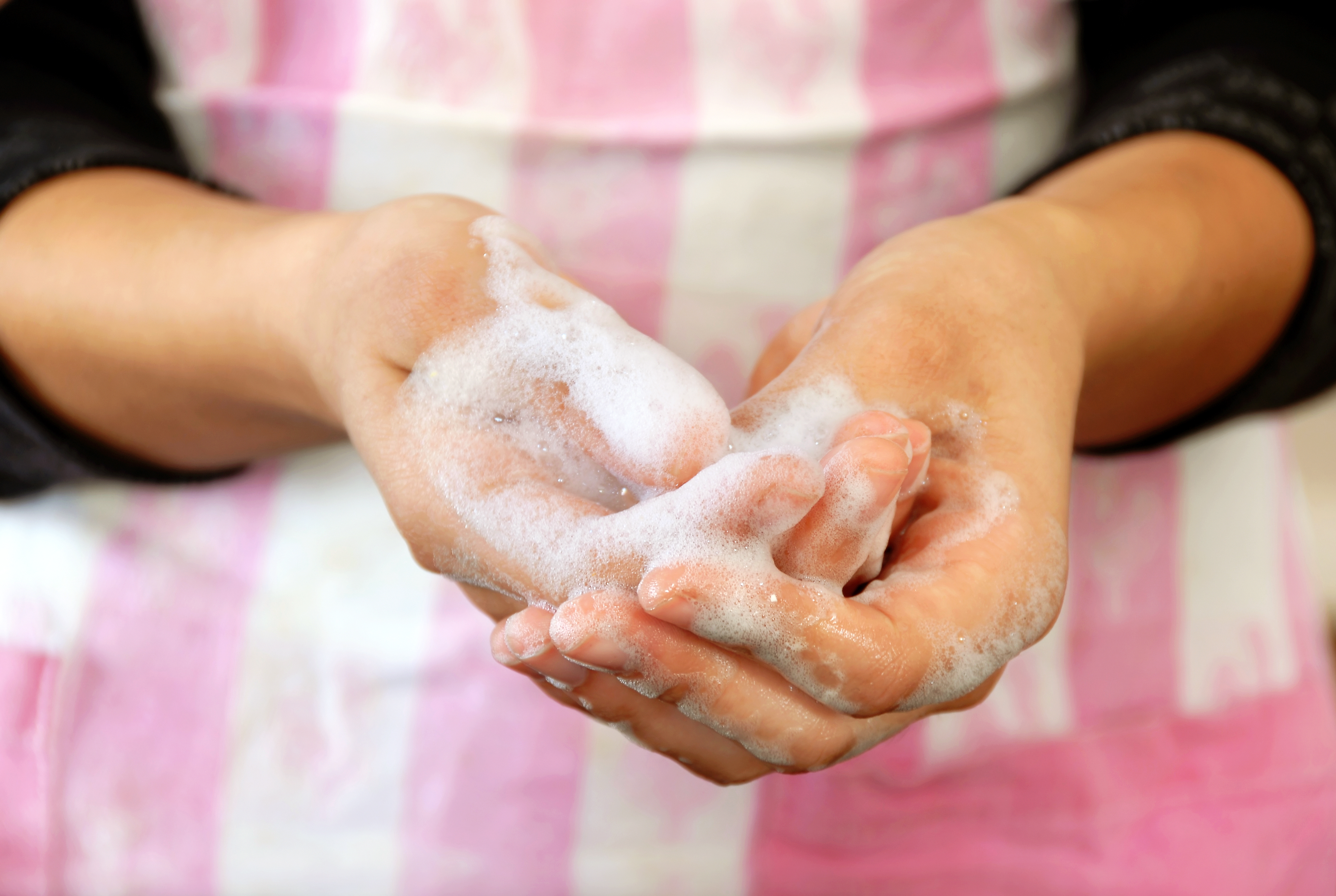 Чем отмыть руки от грязи. Очищение рук после работы.