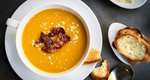 Σούπα ψητής κολοκύθας: Το τέλειο πρώτο πιάτο για το γιορτινό τραπέζι 