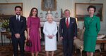 Βασίλισσα Ελισάβετ: Τα μελανιασμένα χέρια της προκαλούν ανησυχία [Photos]