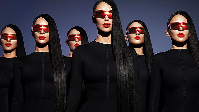 Η Kim Kardashian λανσάρει σειρά γυαλιών και υπόσχεται ότι οι τιμές θα είναι πολύ οικονομικές