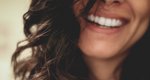 Πέντε τρόποι για να λευκάνεις αποτελεσματικά τα δόντια σου