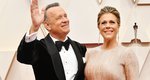 Oscars 2020: Τα άπταιστα ελληνικά της Rita Wilson και τα push ups του Tom Hanks στο κόκκινο χαλί [video]