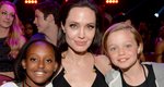 Brad Pitt - Angelina Jolie: Στο χειρουργείο οι δυο κόρες τους κι εκείνοι στο πλευρό τους 