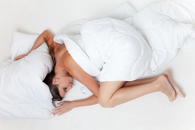 8 σημάδια που δείχνουν ότι η αϋπνία σου μπορεί να είναι ένα χρόνιο πρόβλημα