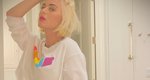 Η Katy Perry δεν είναι πια ξανθιά: Το extreme χρώμα που διάλεξε για τα μαλλιά της λίγο πριν γεννήσει