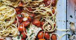 Η viral συνταγή για μακαρονάδα με φέτα και ντομάτα που θα λατρέψεις