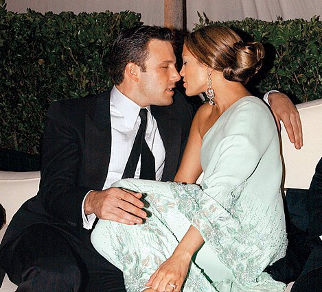 Ben Affleck: Ένα βήμα πριν την πρόταση γάμου στην Jennifer Lopez;