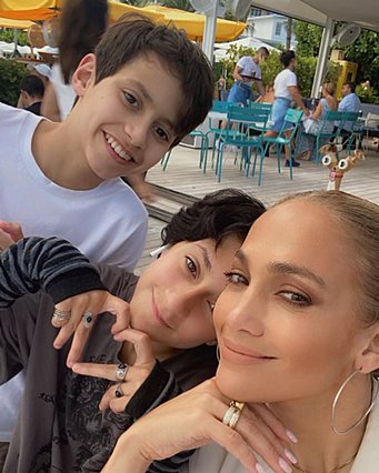Jennifer Lopez: Η εκπληκτική ομοιότητα της με την κόρη της, Emme 