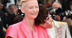 Κάννες 2021: H Tilda Swinton και ο Timothée Chalamet στην πιο γλυκιά, λαμέ συνάντηση [photos]