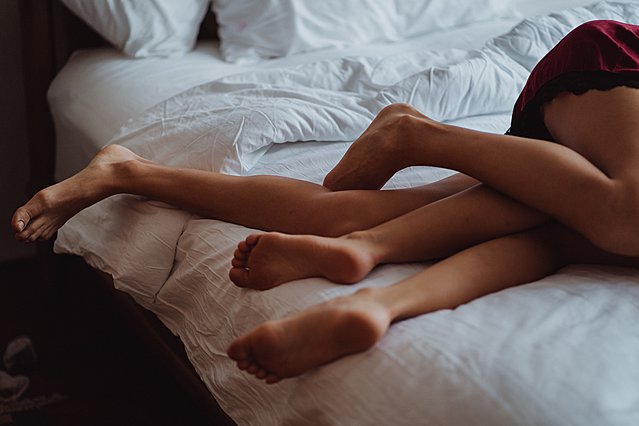 Όσα συμβαίνουν στο σώμα σου όταν κάνεις πρωινό σεξ