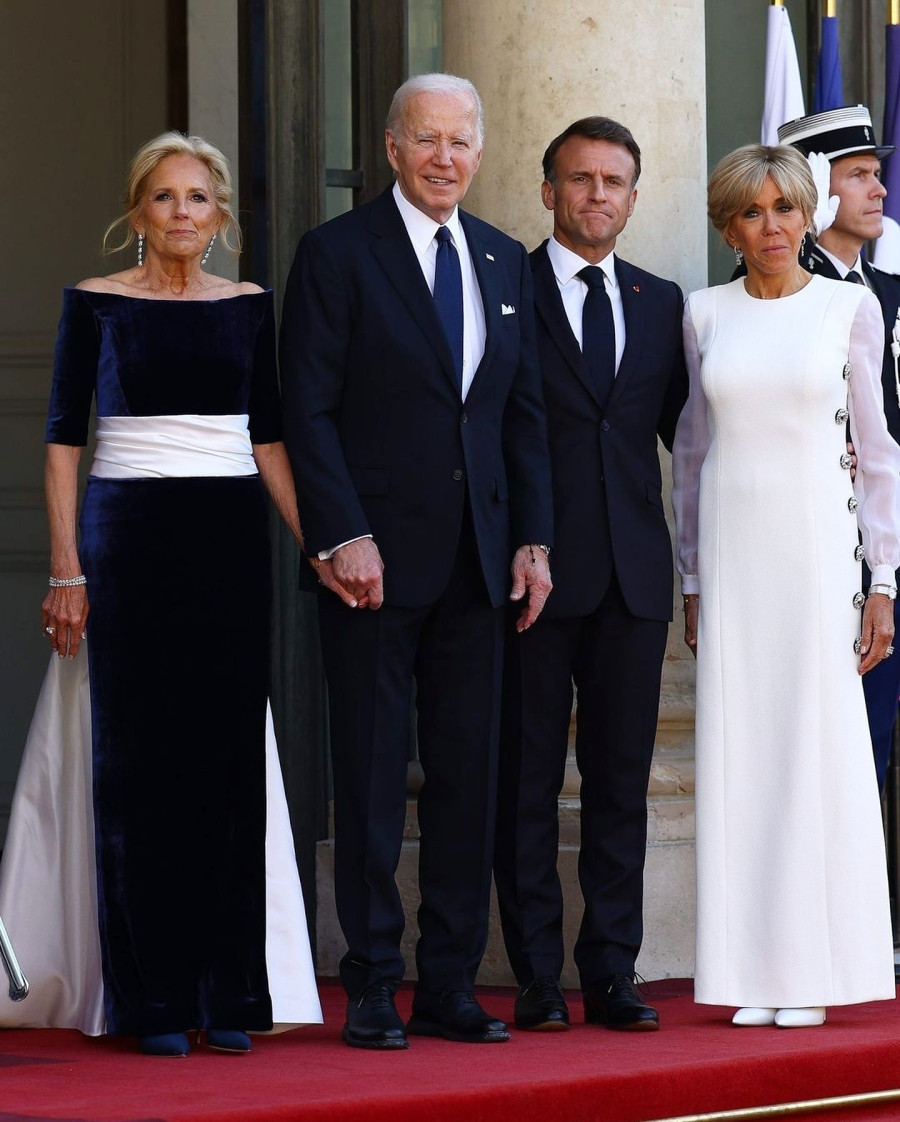 JILL_BIDEN_CHAMPS_ELYSEES_d16bd.jpg