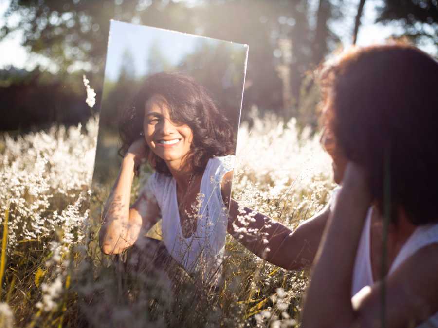 woman-mirror.jpg