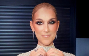 Κλάμα...Celine Dion VS Siri που της λέει πως δεν υπάρχει το Hymne A L&#039;Amour από την Celine Dion