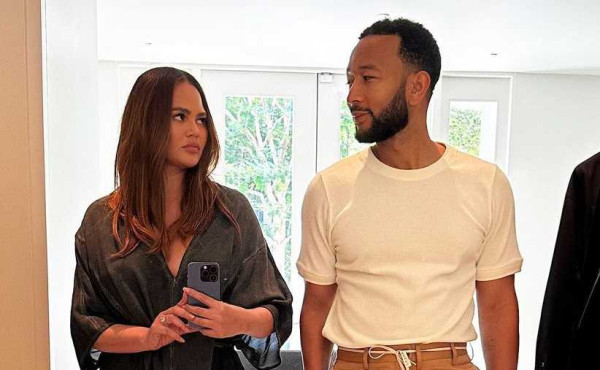 Chrissy Teigen - John Legend: Το πρώτο βιντεάκι και με τα 4 παιδιά τους είναι το πιο γλυκό θα δεις σήμερα