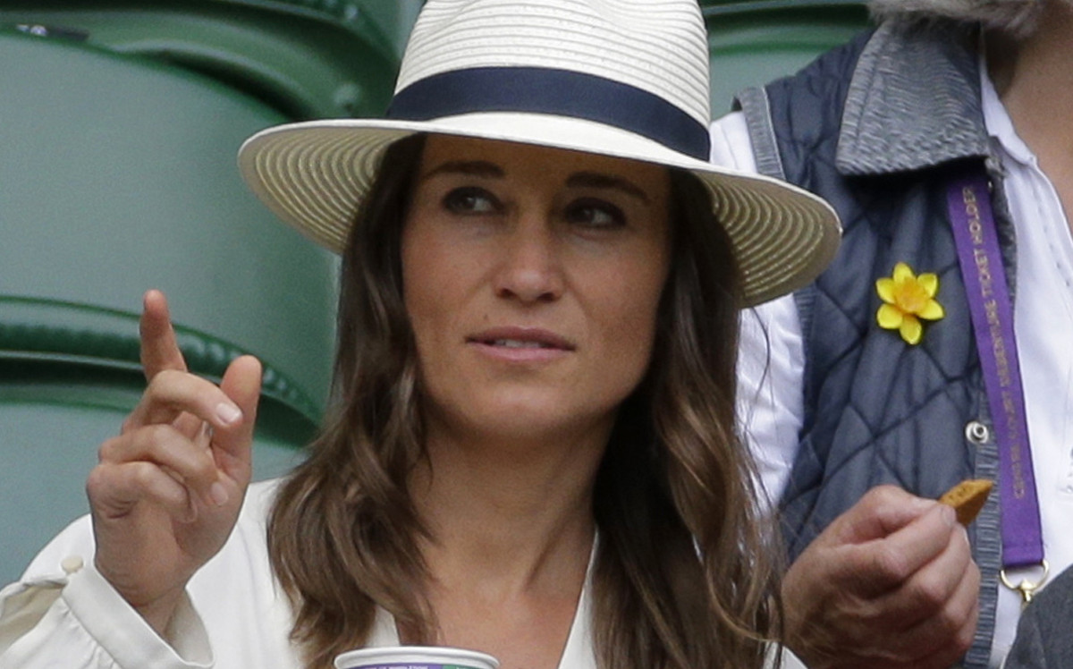 Pippa Middleton: Η πρώτη της δημόσια εμφάνιση μετά τη διάγνωση της αδελφής της Kate Middleton με καρκίνο