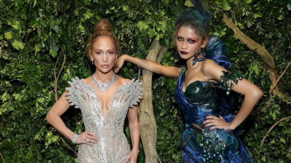 Met Gala: Οι πιο εντυπωσιακές εμφανίσεις στο κόκκινο χαλί του παραμυθένιου fashion event