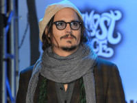 Δυνατό comeback! Ο Johnny Depp επιστρέφει στο Χόλιγουντ στο πλευρό της καλής του φίλης, Penélope Cruz