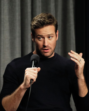 Ο Armie Hammer μιλά για πρώτη φορά για τις κατηγορίες σεξουαλικής κακοποίησης: «Χρησιμοποιούσα ανθρώπους»