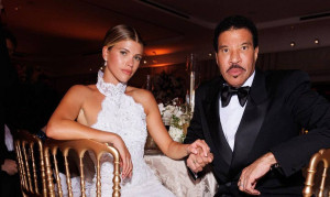 Η Sofia Richie είναι έγκυος και ο παππούς Lionel δεν κρύβει τη χαρά του