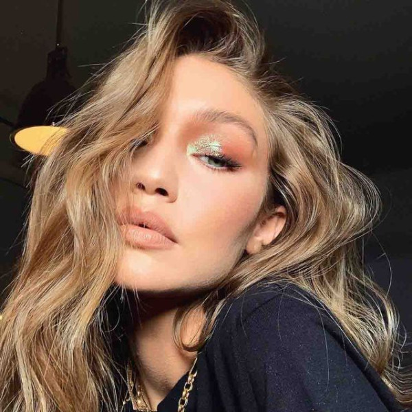 Gigi Hadid : Ποιος είναι ο πασίγνωστος ηθοποίος με τον οποίο πέρασε ένα ρομαντικό βράδυ στη Νέα Υόρκη